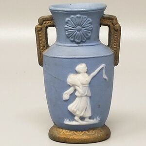 Vintage Porcelain Japanese Mini Vase